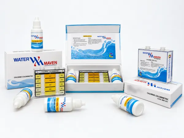 Water Maven chlorine colorimetric test kit, second view